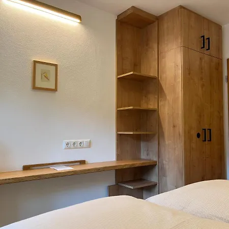 Seidl Kontrabass Appartement *